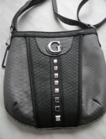 Kabelka crossbody GUESS černá 100% originál z USA!